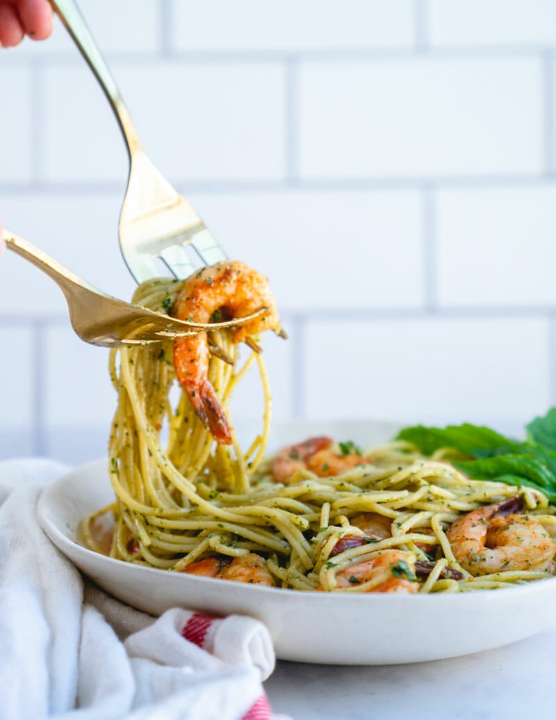 Shrimp pesto pasta
