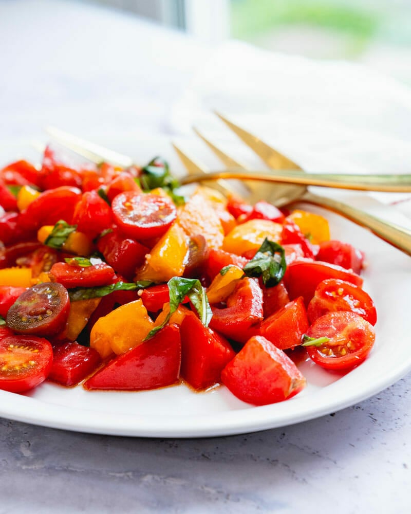 Tomato basil salad