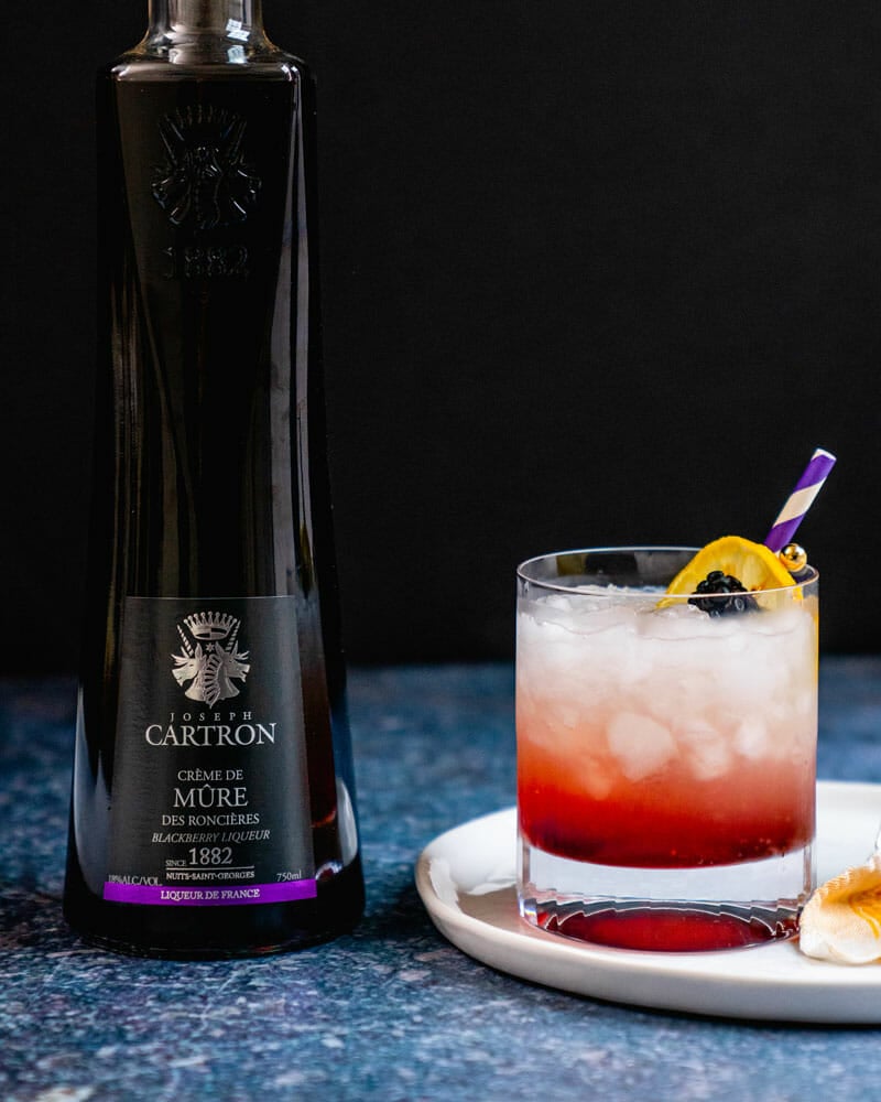 Bramble cocktail