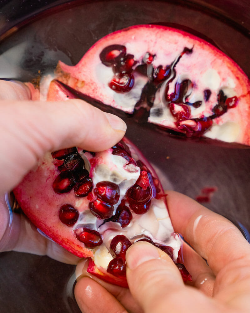How to seed a pomegranate