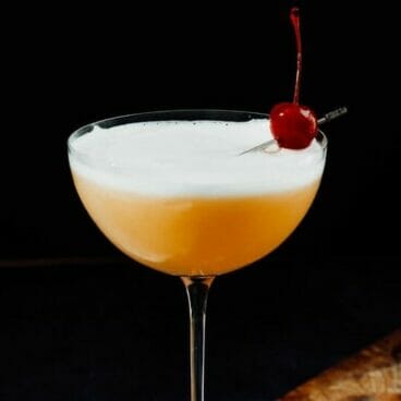 Amaretto whiskey sour