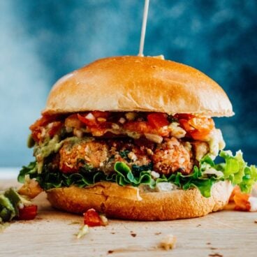 Salmon burger toppings