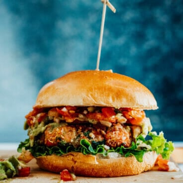 Salmon burger toppings