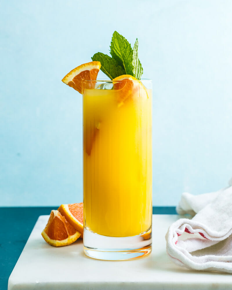 Fuzzy Navel drink