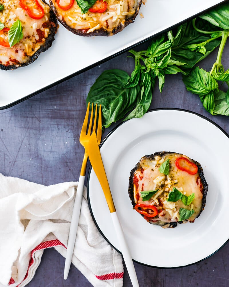 Portobello mushroom pizza