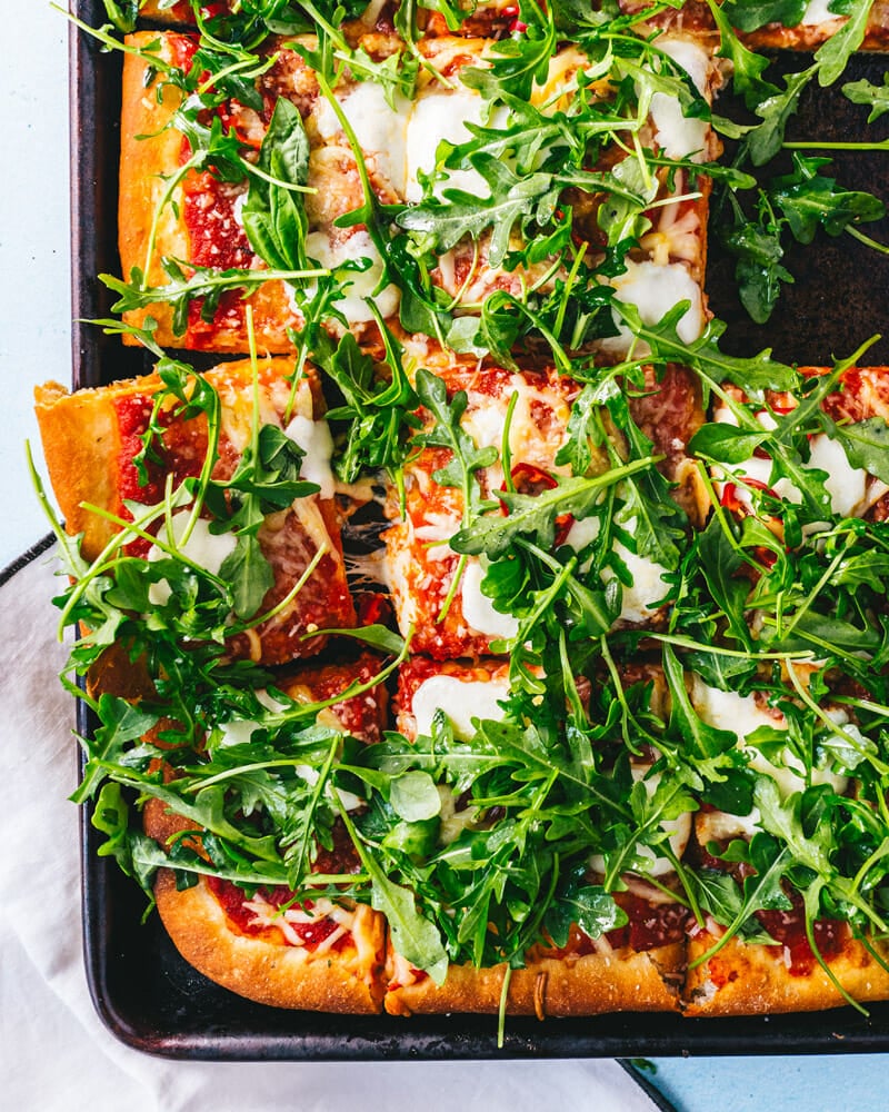 Sheet pan pizza