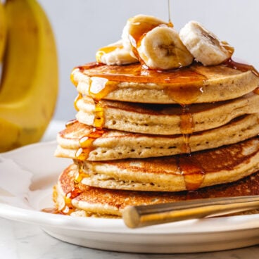 Banana oatmeal pancakes