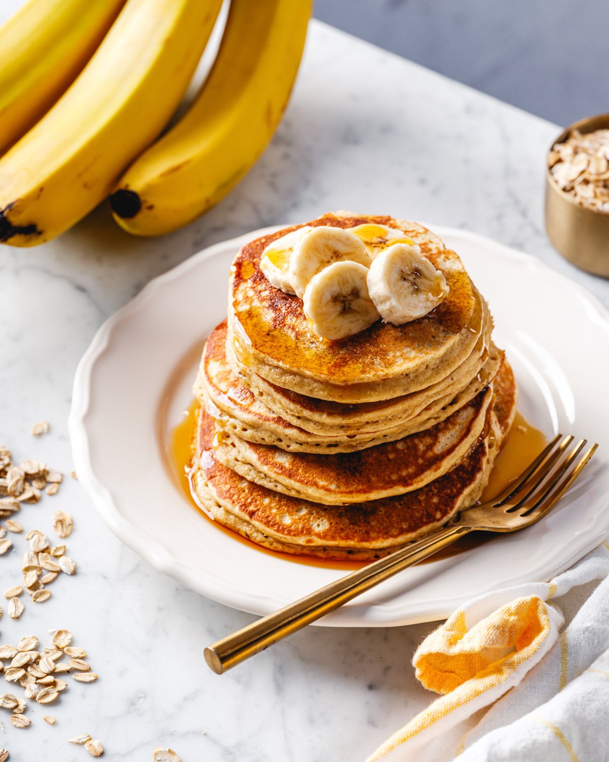Banana Oatmeal Pancakes