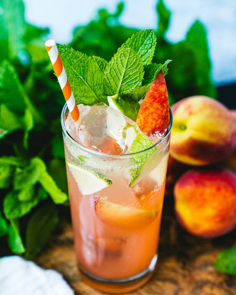 Peach mojito