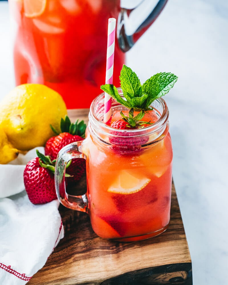 Strawberry lemonade