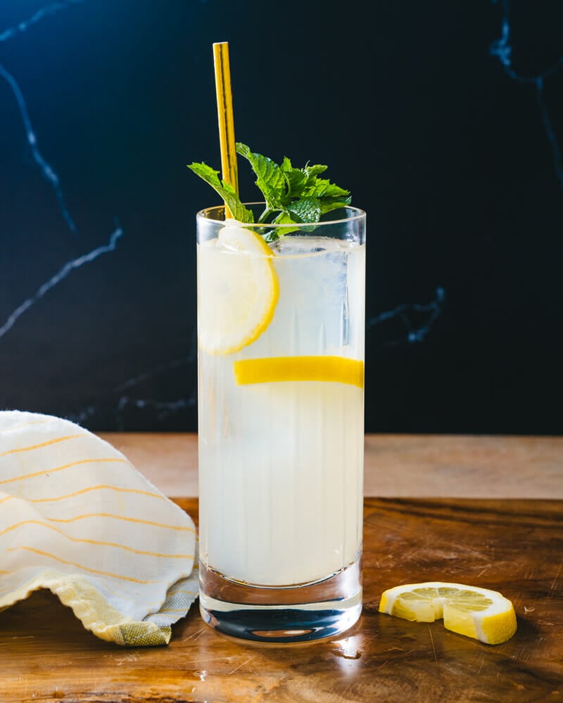 Gin and lemonade