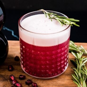 Pomegranate Gin Fizz