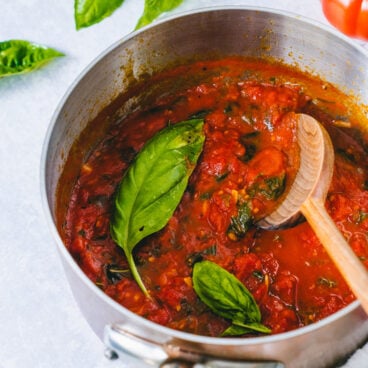 Tomato basil sauce