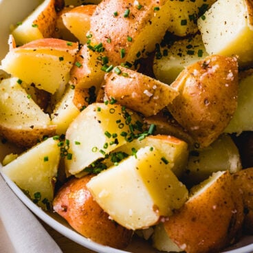 Boiled red potatoes