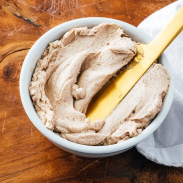 Cinnamon cream cheese