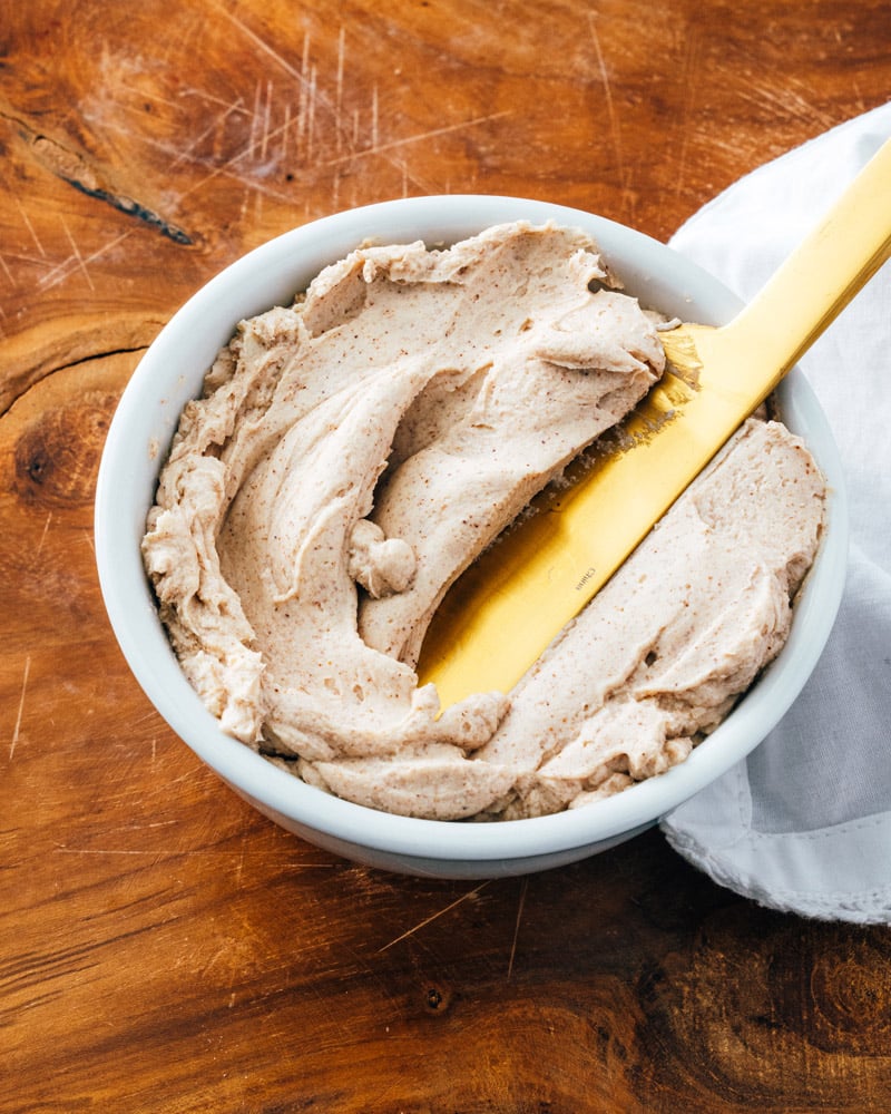 Cinnamon cream cheese