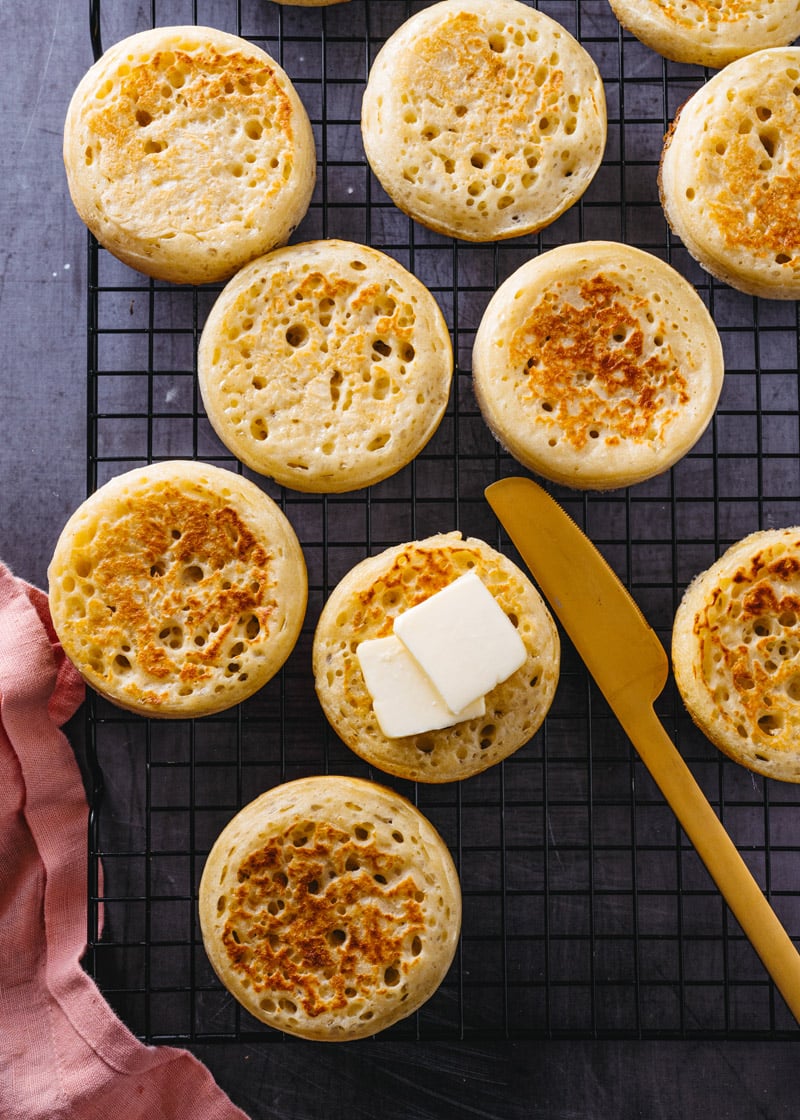 Crumpets vs English muffins