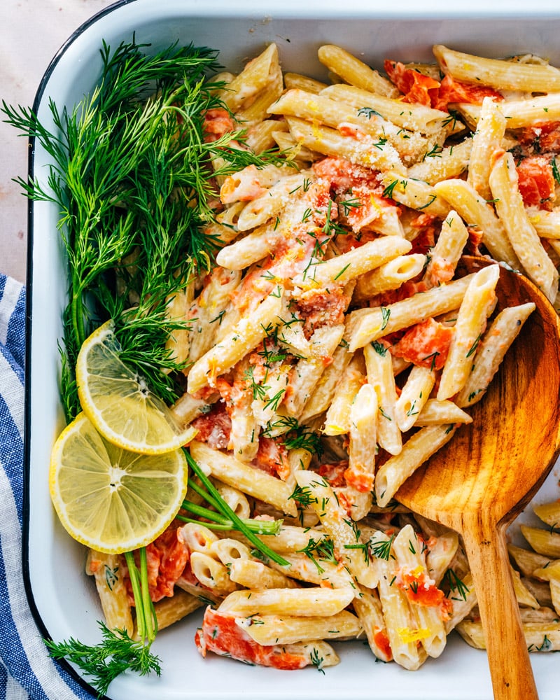 Smoked salmon pasta