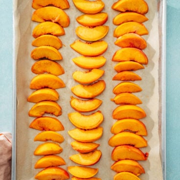 How to freeze fresh peaches