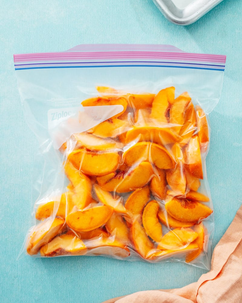 How to freeze peaches