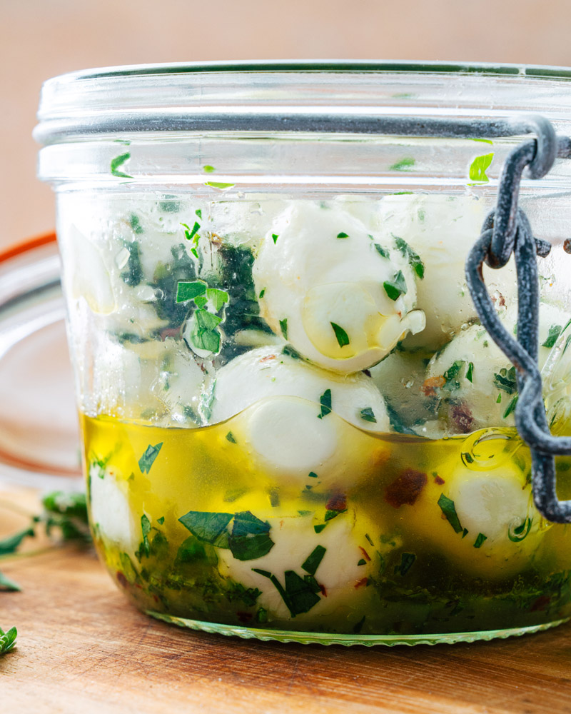 Marinated mozzarella balls