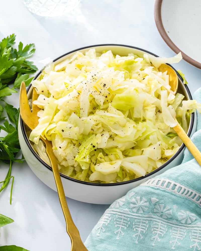 How to steam cabbage