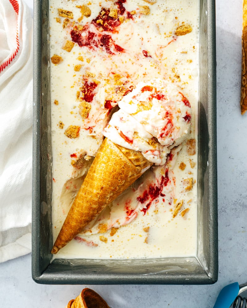 Strawberry cheesecake ice cream