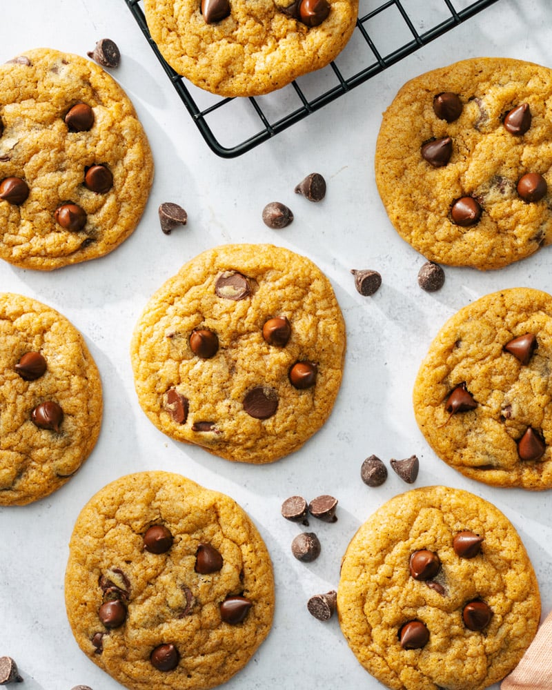 Pumpkin chocolate chip cookies