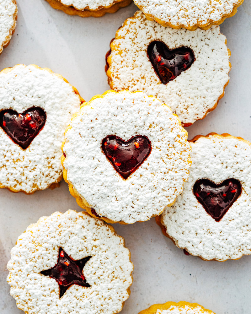 Linzer Cookies