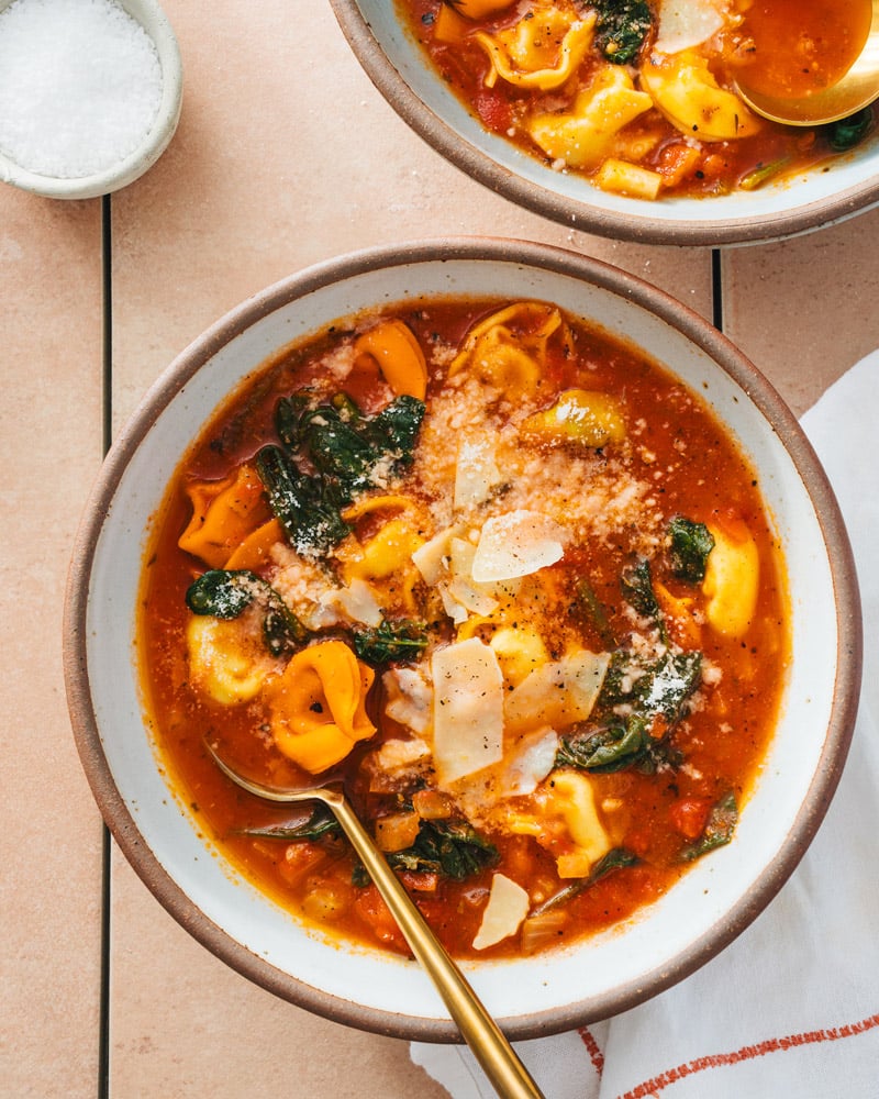 Spinach tortellini soup
