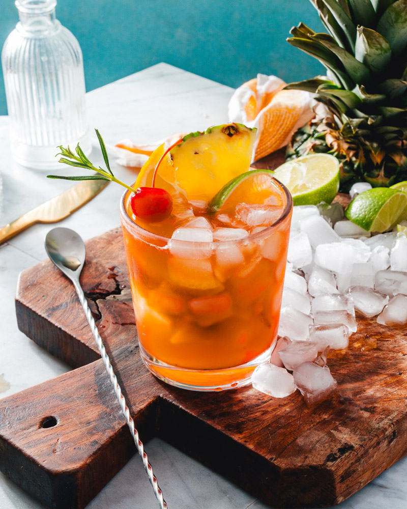 Rum swizzle