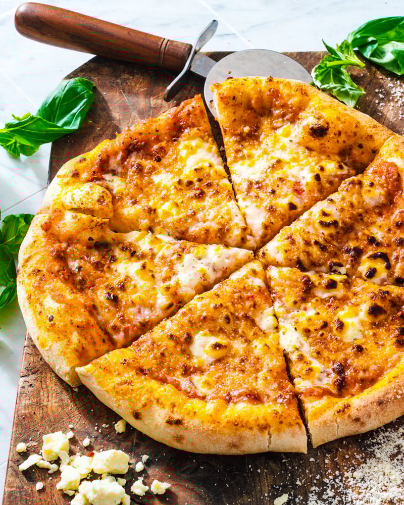 Quattro formaggi pizza