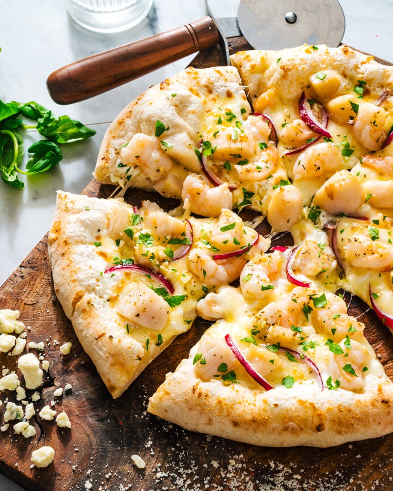 Seafood Pizza
