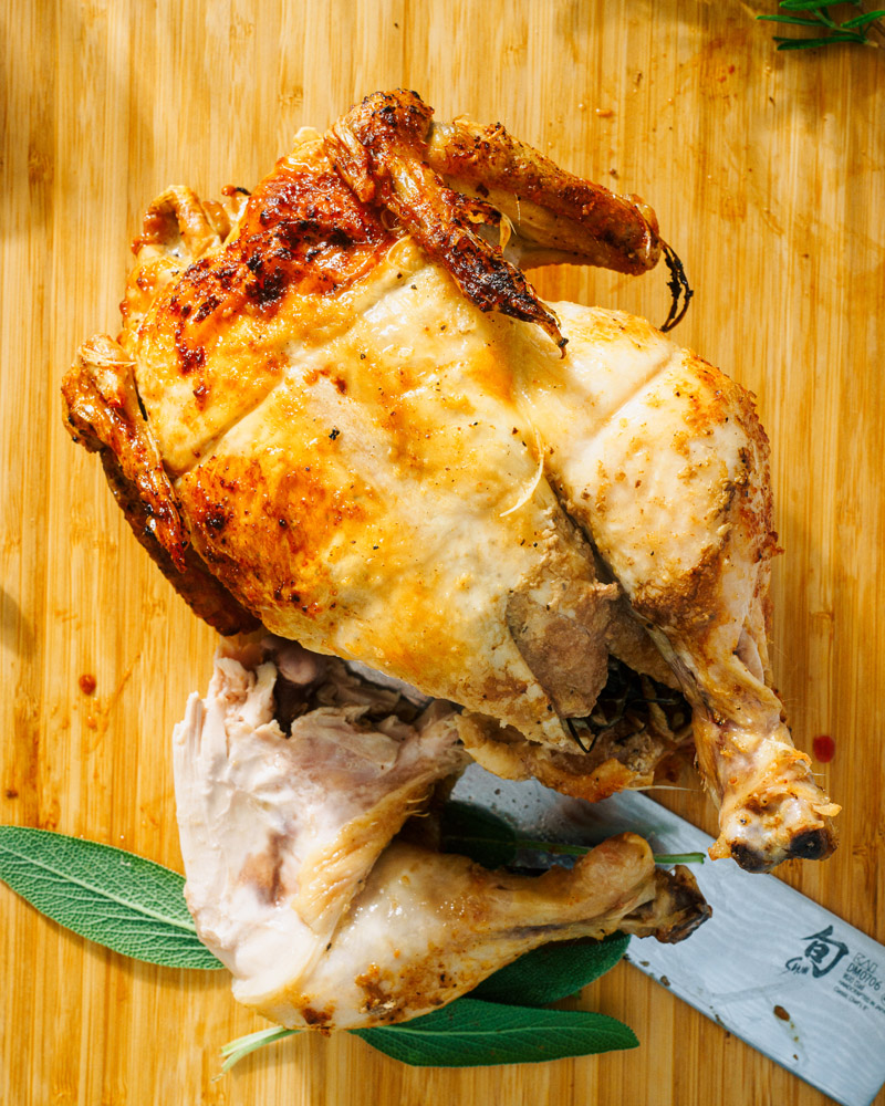 How to carve a chicken: removing leg