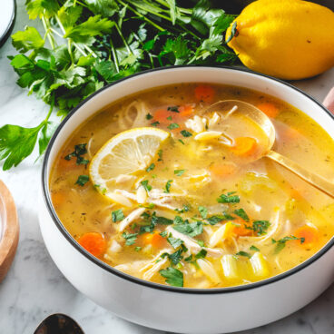 Lemon chicken orzo soup