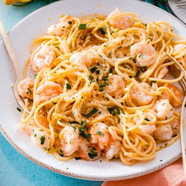 Garlic shrimp pasta