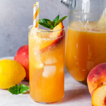 Peach lemonade