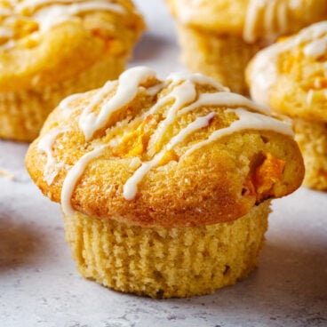 Peach Cobbler Muffins