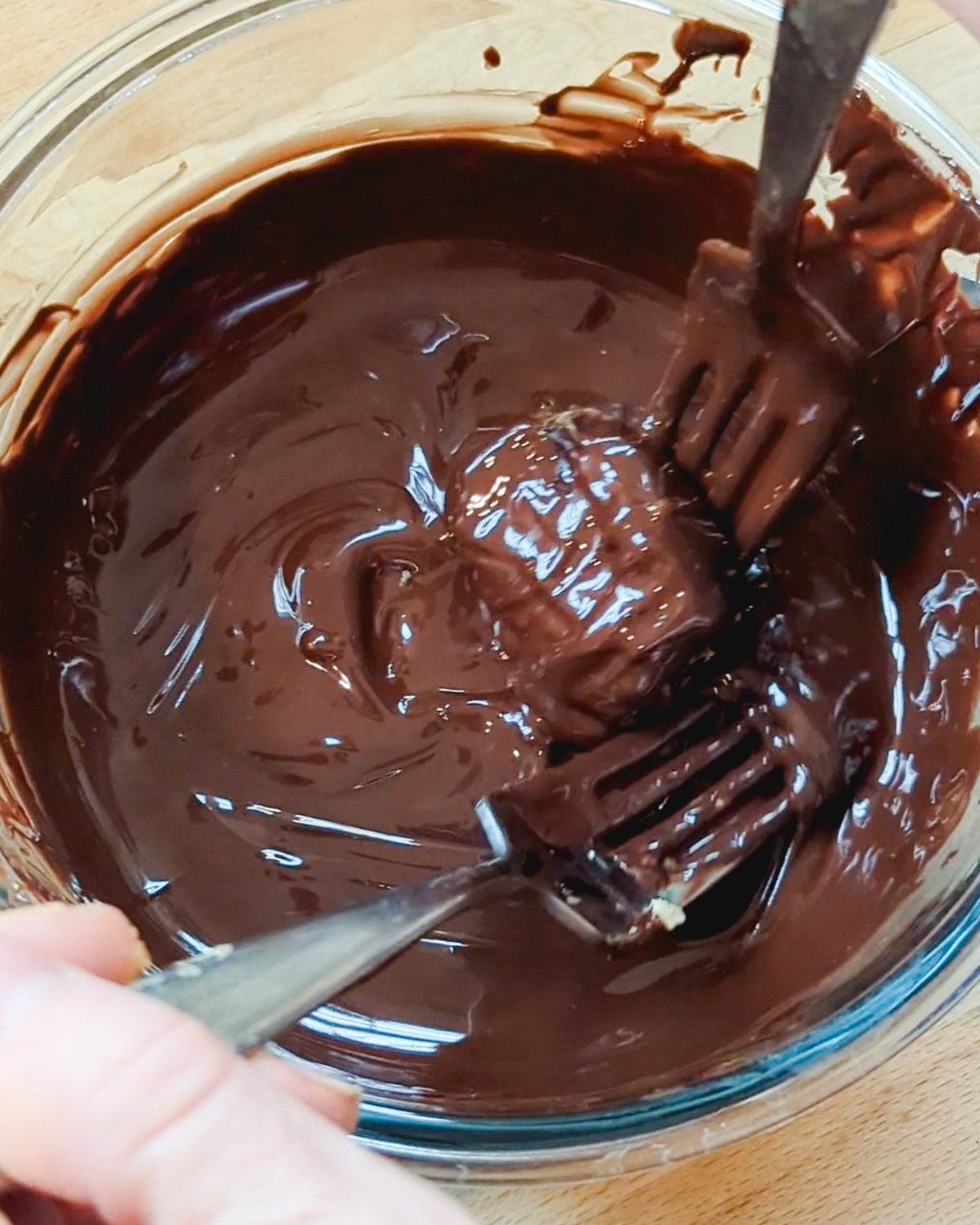 Step 3: Place in chocolate with 2 forks. 